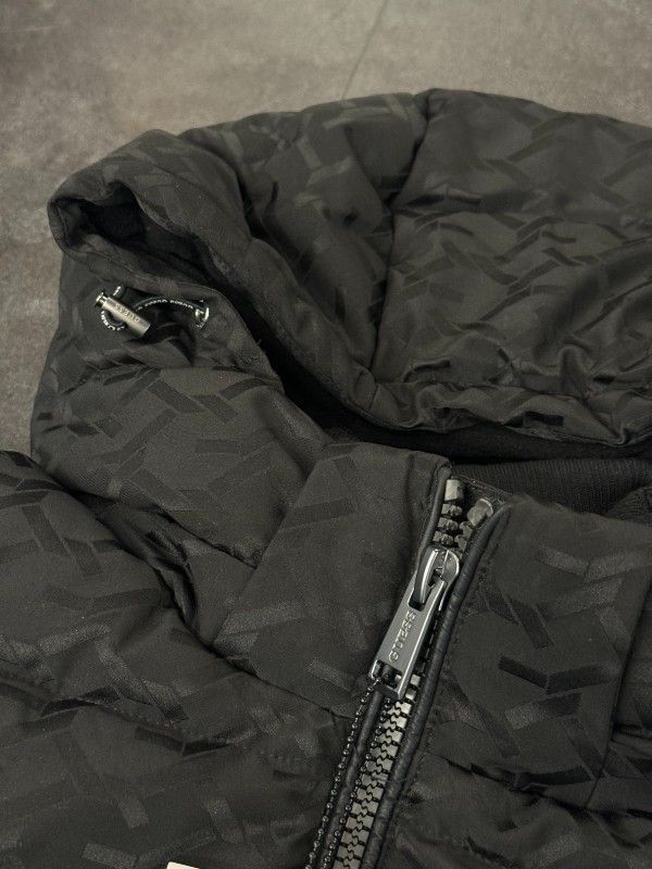 Guess - Monogram Puffa Jacket - Zwart