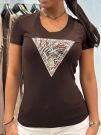 Guess - Ss Cn Zebra Triangle Tee - Bruin