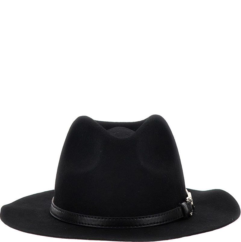 A fedora hat hot sale
