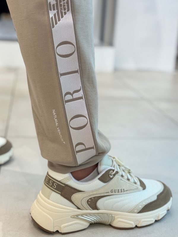 Armani EA7 - Joggingpak - Beige