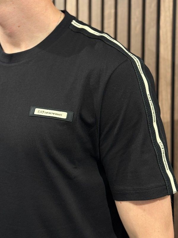 Armani EA7 - T-shirt - Zwart