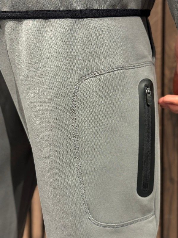 Armani EA7 - Trouser - Grijs