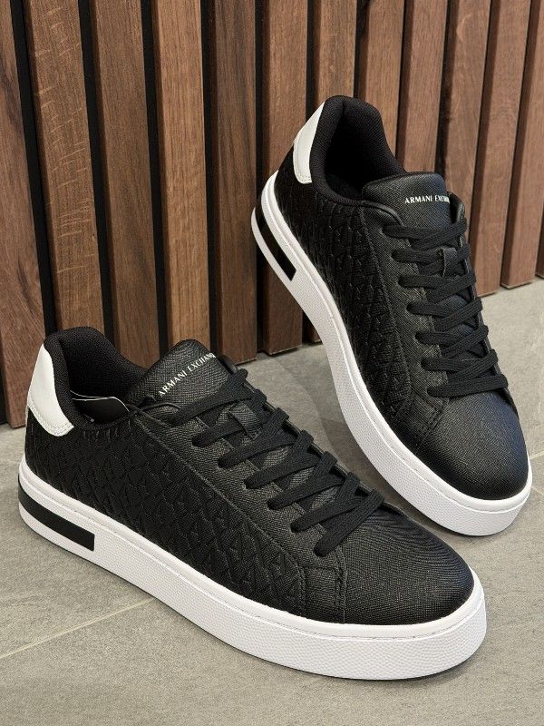 Armani Exchange - Sneakers - Zwart
