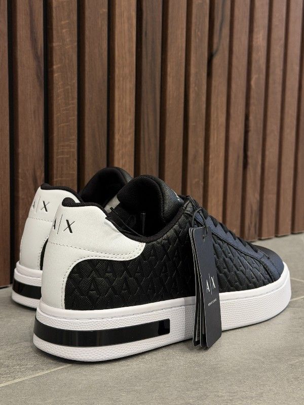 Armani Exchange - Sneakers - Zwart