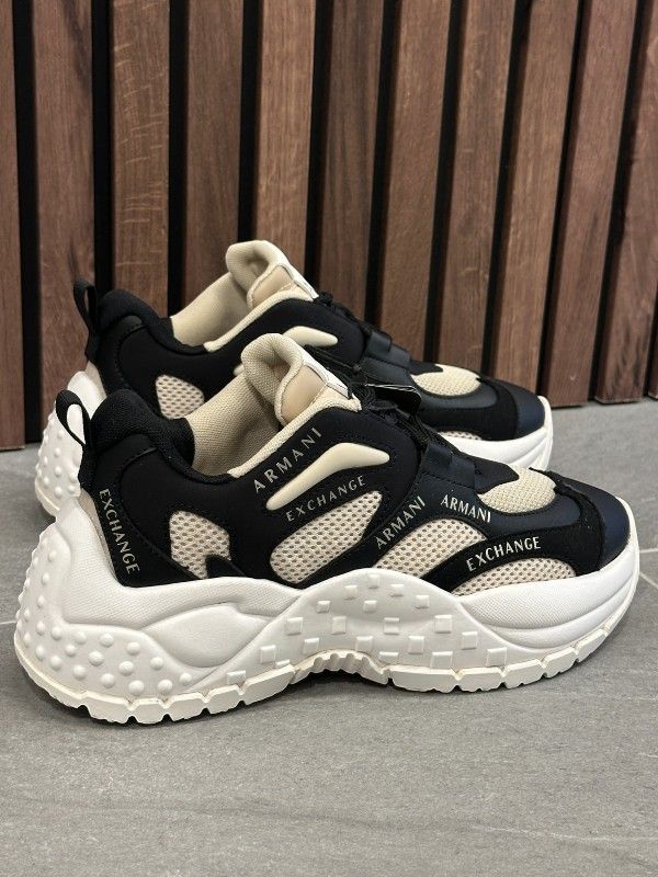 Armani Exchange - Sneakers - Zwart