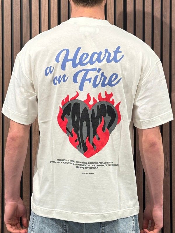 Croyez - Croyez Heart On Fire T-shirt - Wit