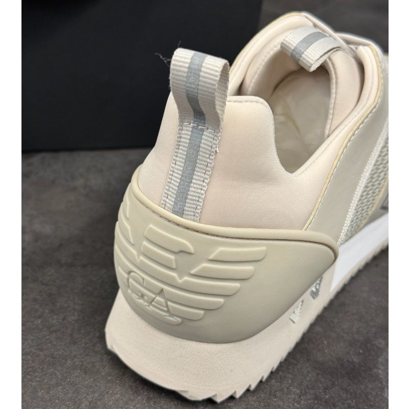 Armani EA7 - Sneakers - Beige