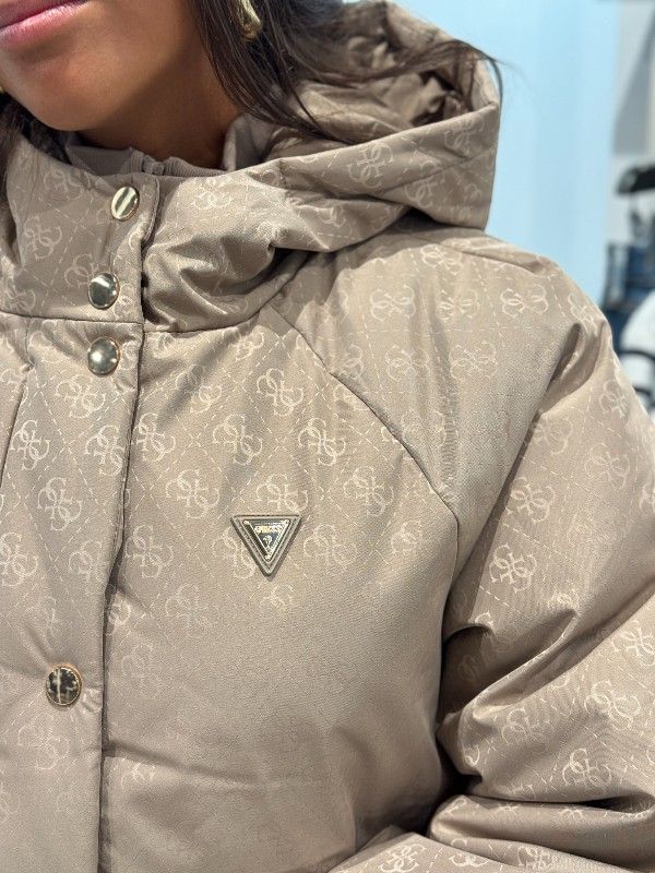Guess Active - 4G Boxy Puffer Jacket - Beige