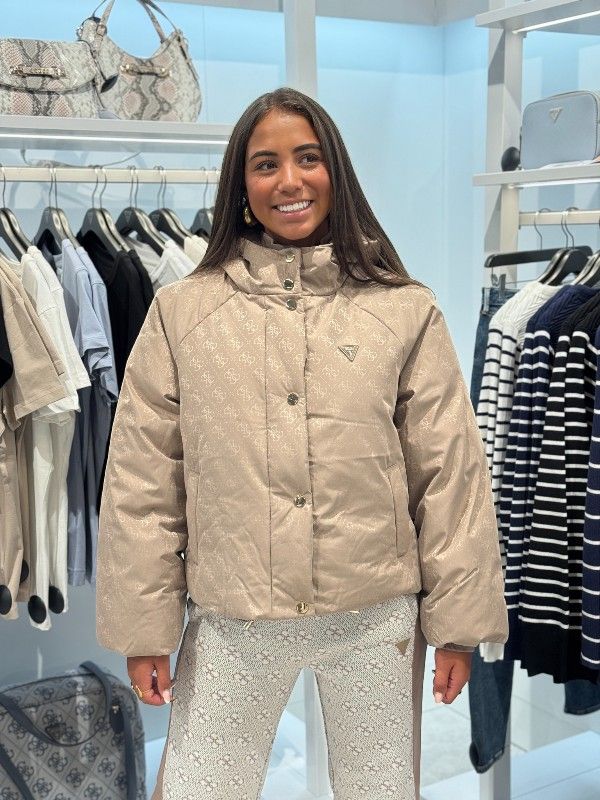 Guess Active - 4G Boxy Puffer Jacket - Beige