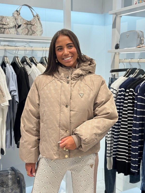 Guess Active - 4G Boxy Puffer Jacket - Beige