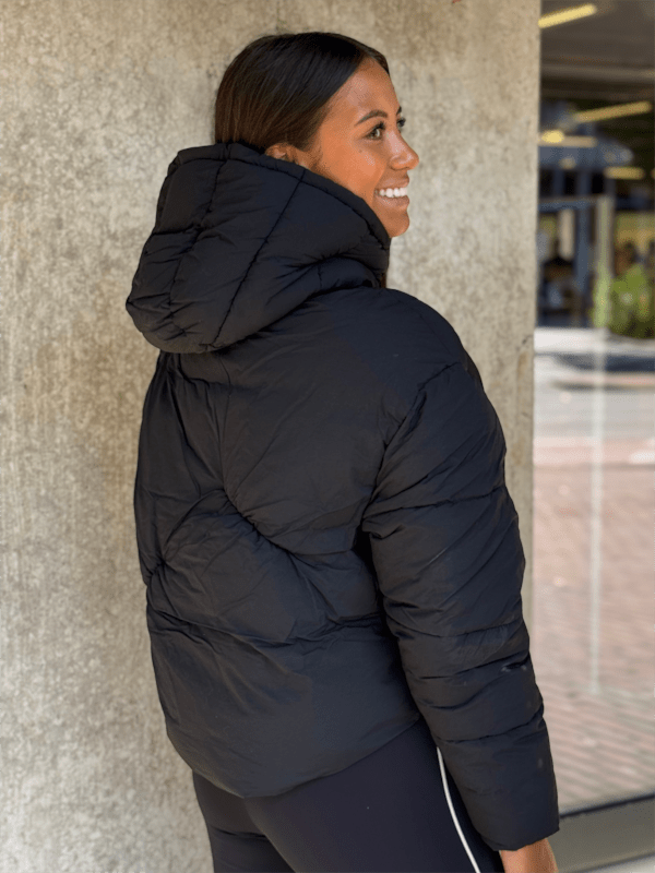 Guess Active - Fausta Puffy Jacket - Zwart