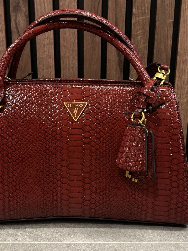 Guess - Annita Girlfriend Satchel - Rood