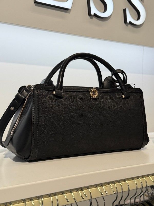 Guess - Audrey Logo Sml Gfrnd Satchel - Zwart