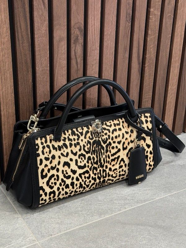 Guess - Audrey Sml Girlfriend Satchel - Bruin