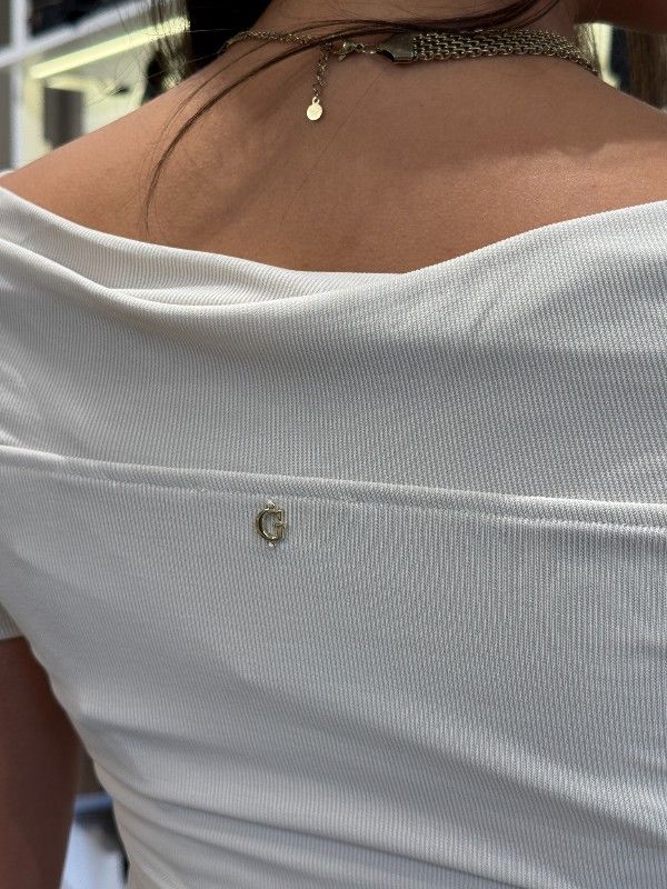 Guess - Brigitte Off Shoulder Top - Beige