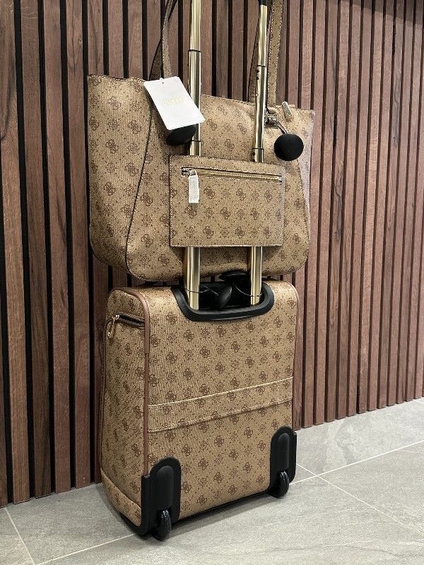 Guess - Calebra Travel Tote - Beige