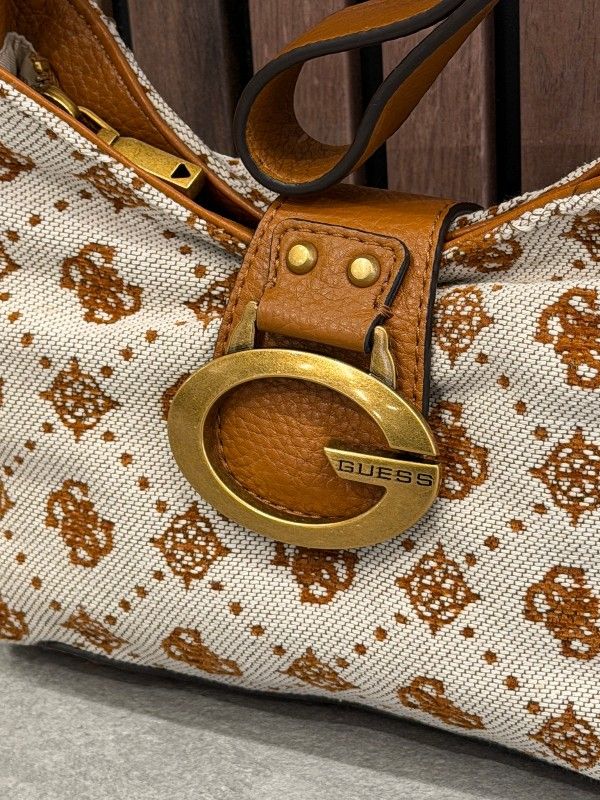Guess - Camden Mini Shoulder Bag - Bruin