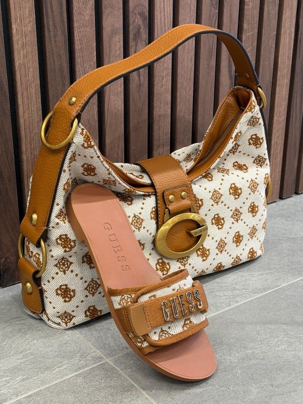 Guess - Camden Shoulder Bag - Bruin