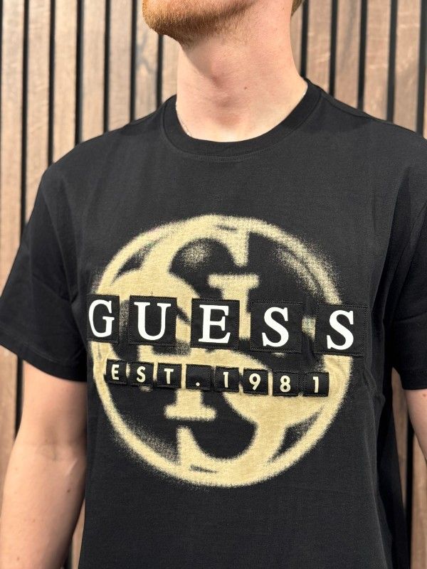 Guess - Cn Ss Patch Logo 4G Tee - Zwart