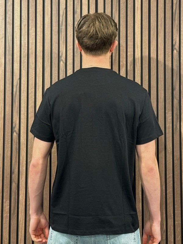 Guess - Cn Ss Patch Logo 4G Tee - Zwart