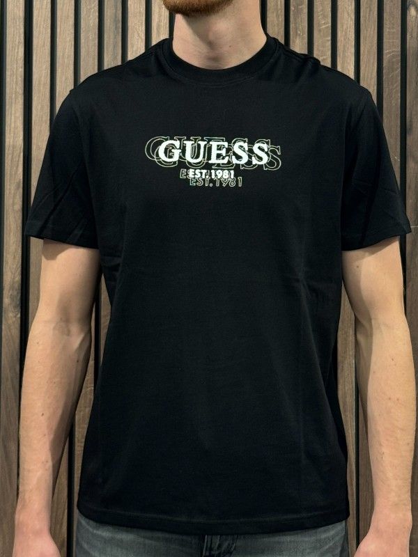 Guess - Cn Ss Small Logo Tee - Zwart