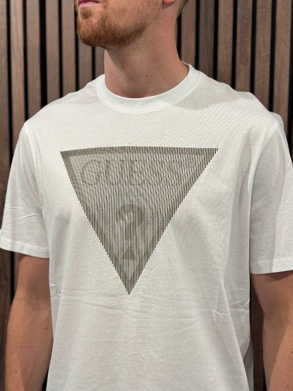 Guess - Cn Ss Triangle Logo Tee - Wit