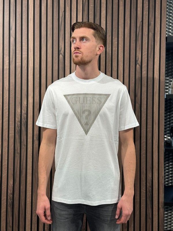 Guess - Cn Ss Triangle Logo Tee - Wit