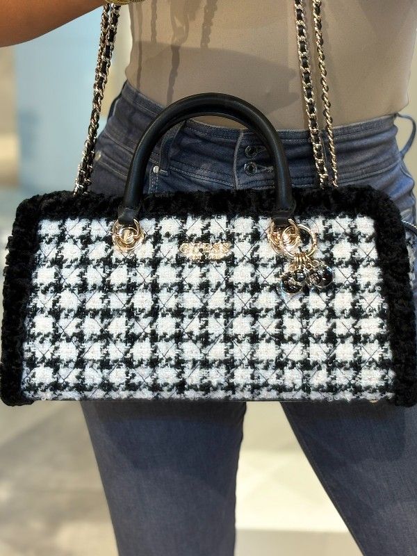 Guess - Cristi Shoulder Satchel - Zwart