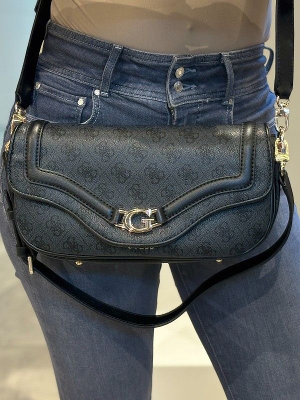 Guess - Dea Flap Shoulder Bag - Zwart