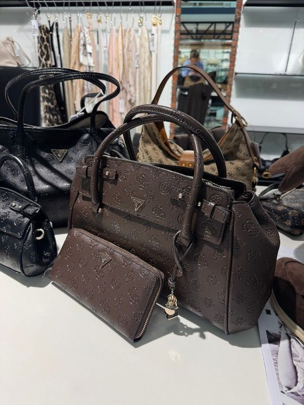 Guess - Diana 3 Comp Satchel - Bruin