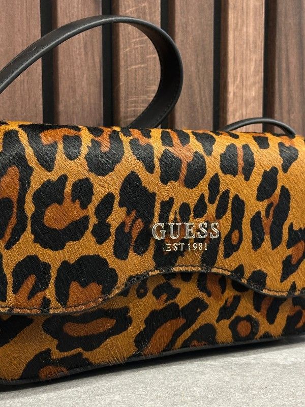 Guess - Domitilla Shoulder Bag - Bruin