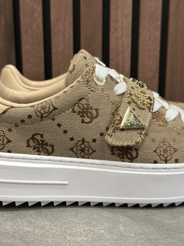 Guess - Drift2 - Beige