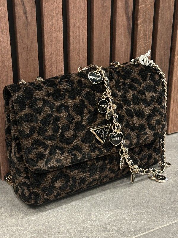 Guess - Giully II 2 Comp Cnvrtble Flap - Zwart