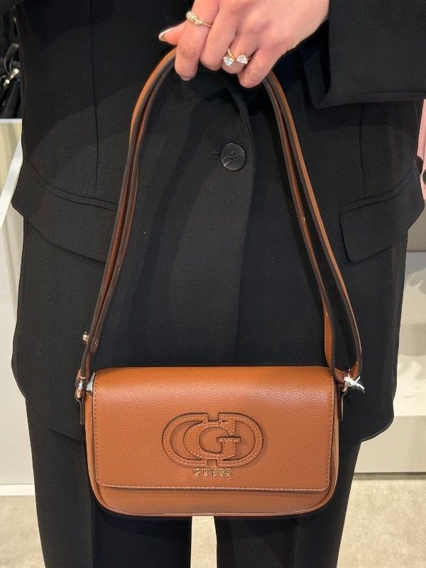 Guess - Isola Convertible Xbody Flap - Cognac