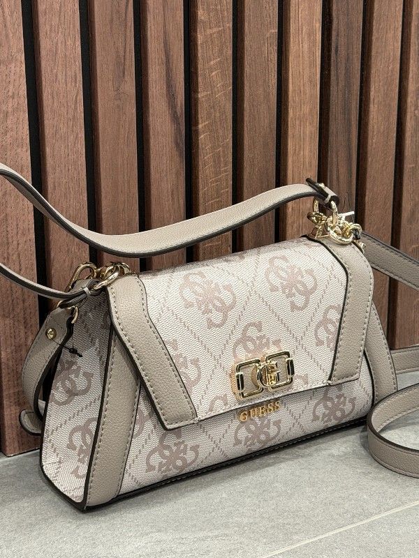 Guess - Karnilla Logo Flap Shldr Bag - Beige
