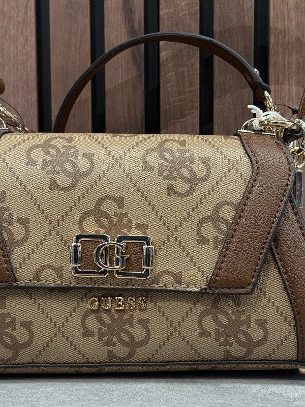 Guess - Karnilla Logo Flap Shldr Bag - Bruin