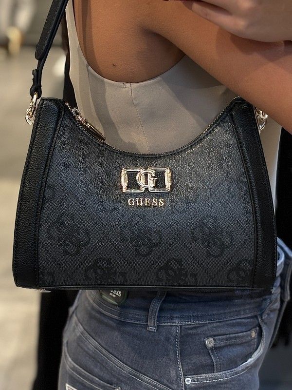 Guess - Karnilla Logo Shoulder Bag - Zwart
