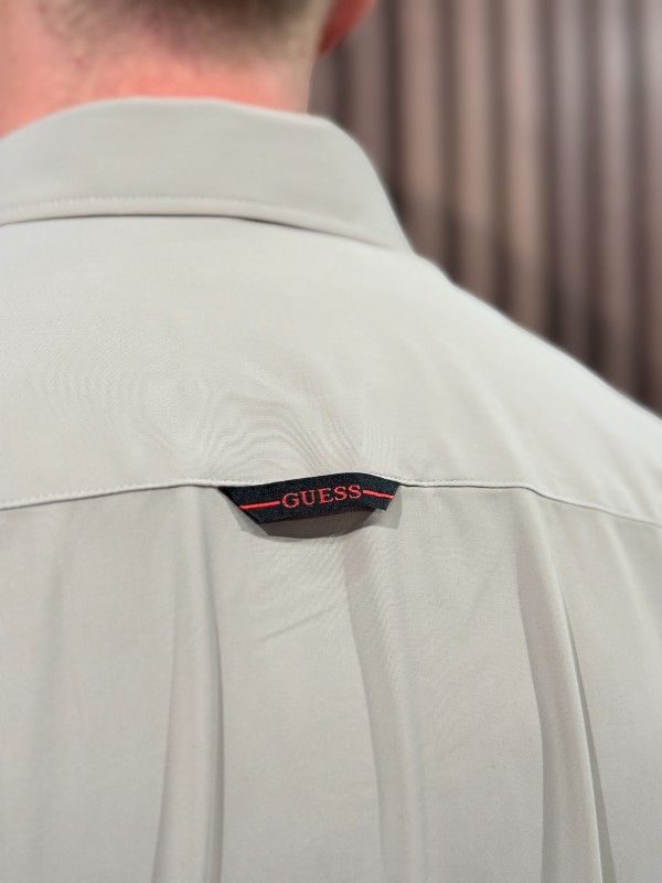 Guess - Ls Sunset Tech Shirt - Groen