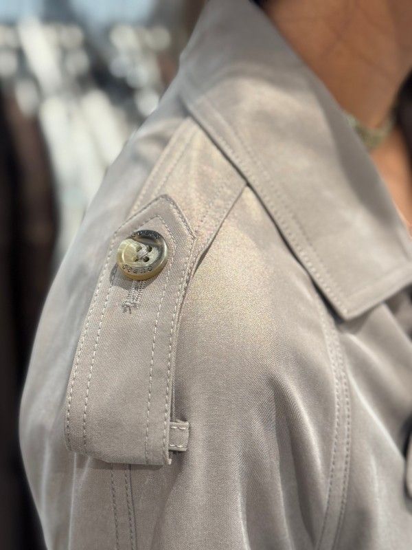 Guess - Melania Fluid Long Trench - Bruin