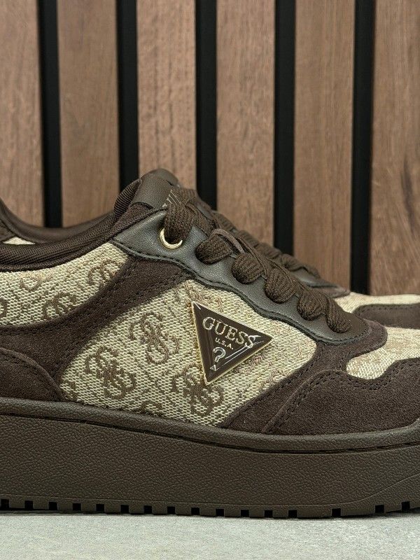 Guess - Miram16 - Bruin