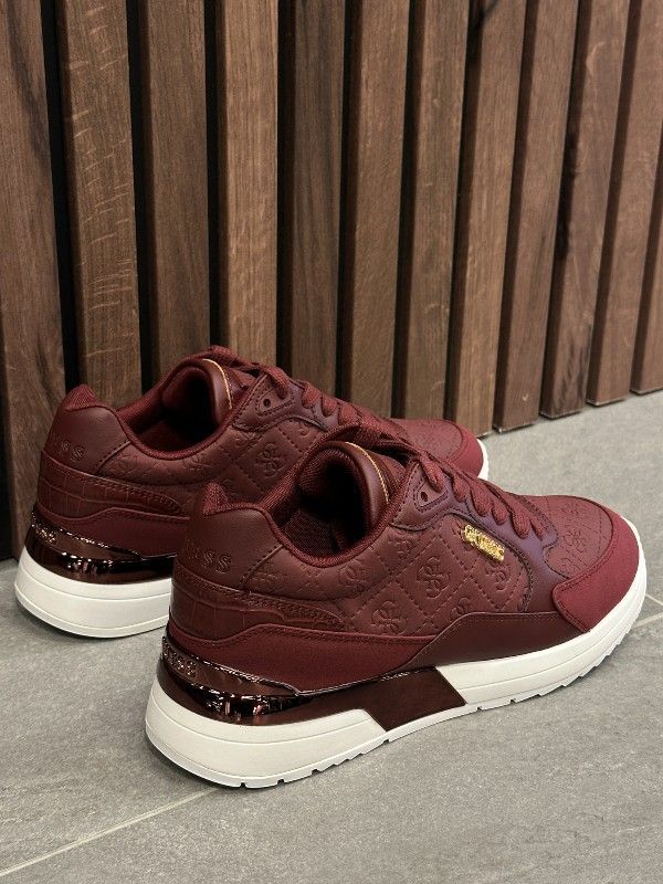 Guess - Moxea16 - Rood