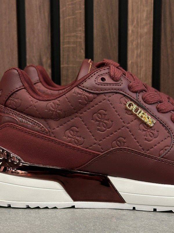 Guess - Moxea16 - Rood