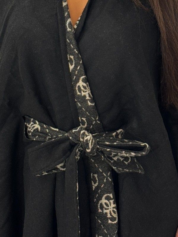 Guess - Poncho - Zwart