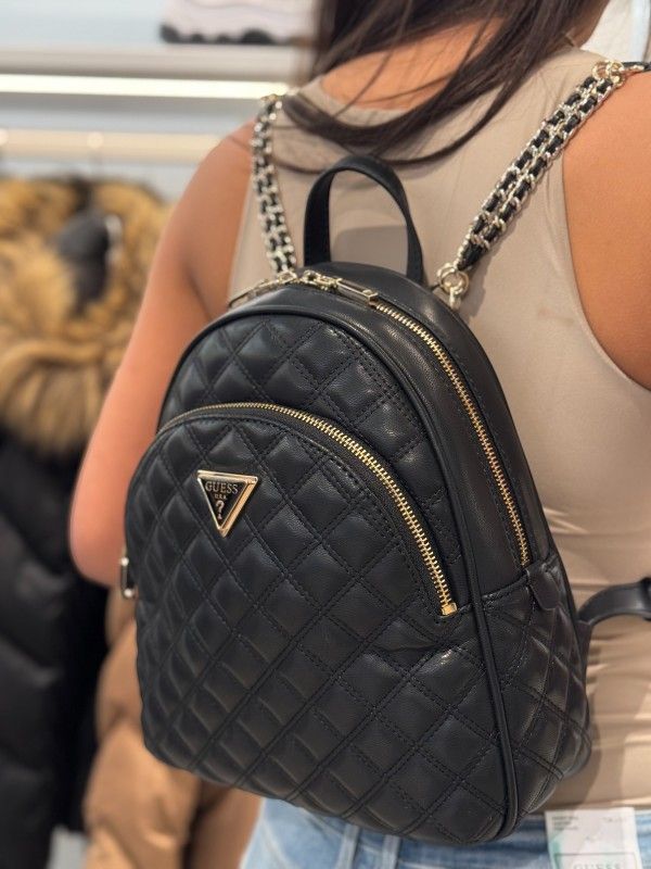 Guess - Giully Dome Backpack - Zwart