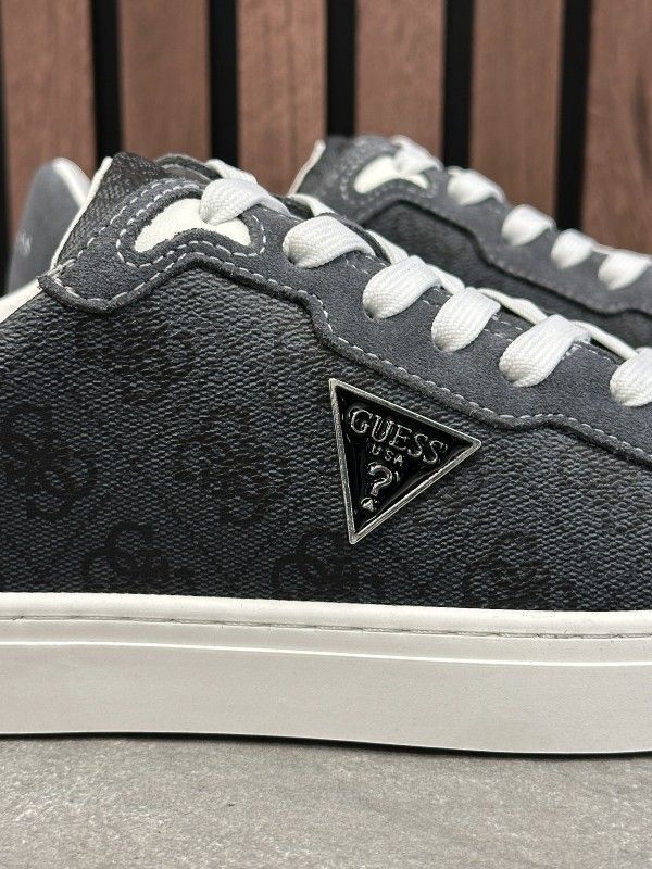 Guess - Tobi3 - Zwart