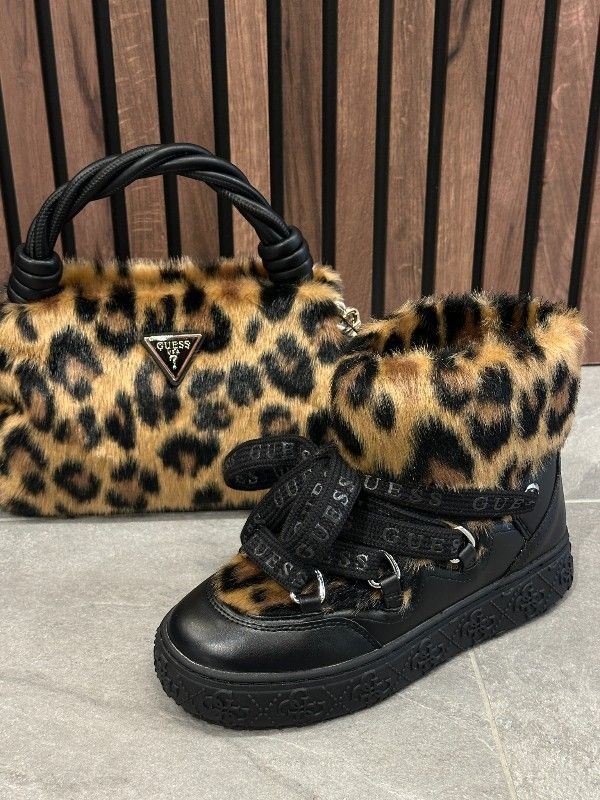 Guess - Shaida Top Handle Crossbody - Bruin