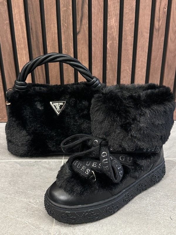 Guess - Shaida Top Handle Crossbody - Zwart