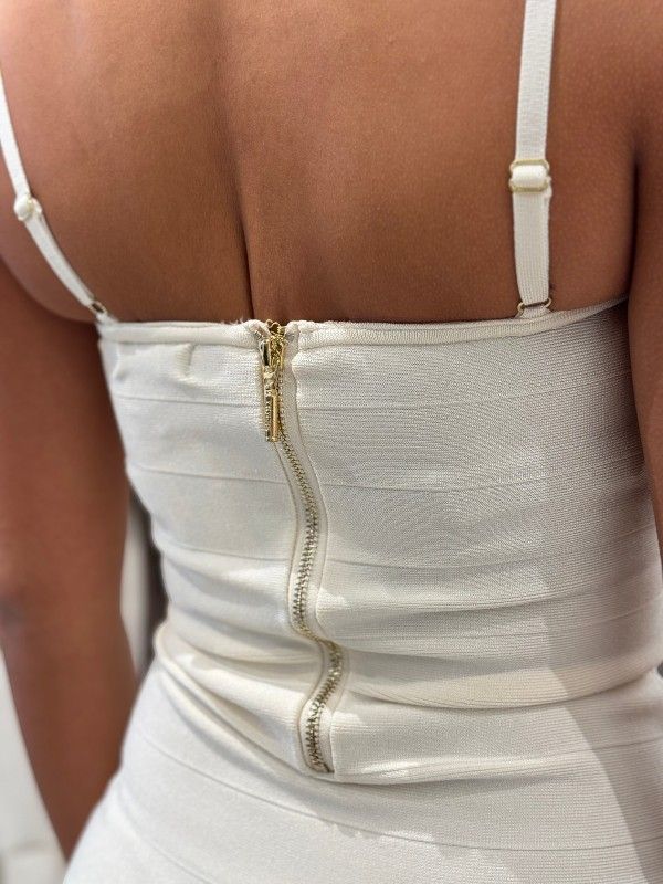 Guess - Sl Cowl Nk Arisa Bandage Dress - Beige