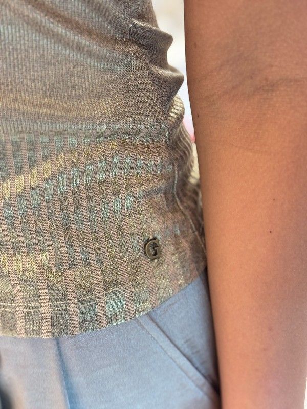 Guess - SL V-Neck Marilena Top - Beige