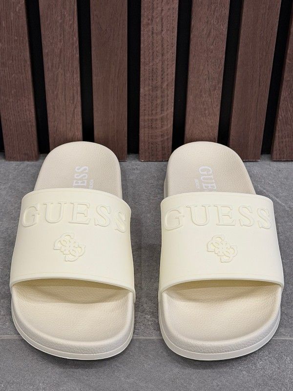 Guess - Slippers - Wit